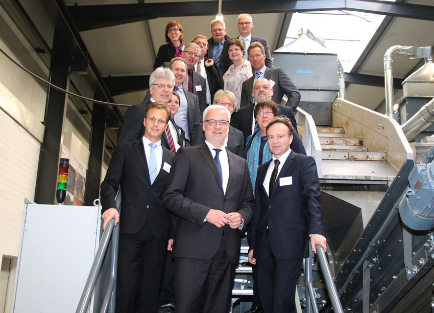 NRW Minister of Economic Affairs Duin Visits SPALECK TestCenter